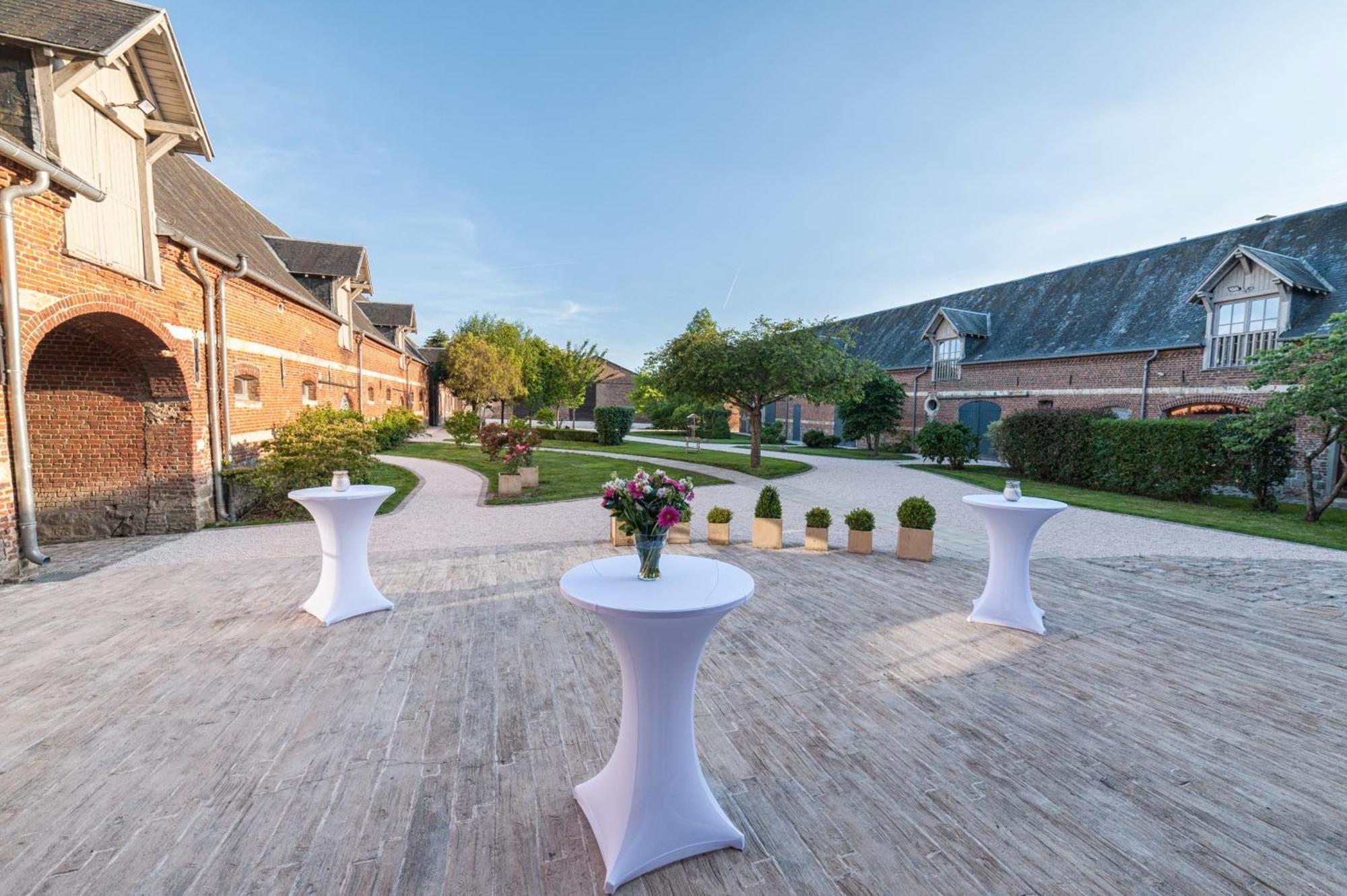 Domaine Des Lumieres Hotel Aisonville-et-Bernoville Buitenkant foto